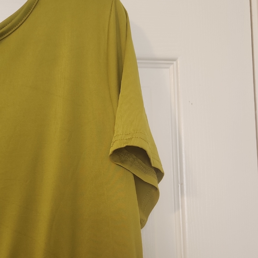 SHEIN Olive and White Floral Midi Dress - Picture 4 of 11
